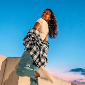 Meet your Posher, Hillary